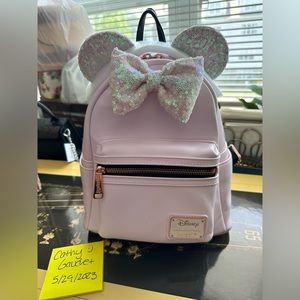 EUC Boxlunch Exclusive Pink Iridescent Sequins Loungefly backpack